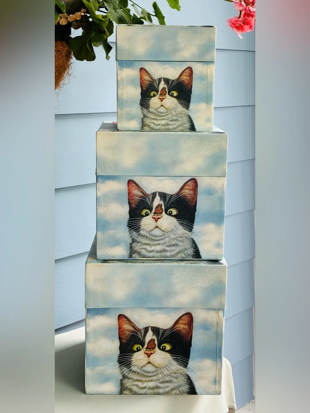 🐾 Set of 3 Vintage Bob’s Boxes – Tuxedo Cat & Ladybug Nesting Boxes